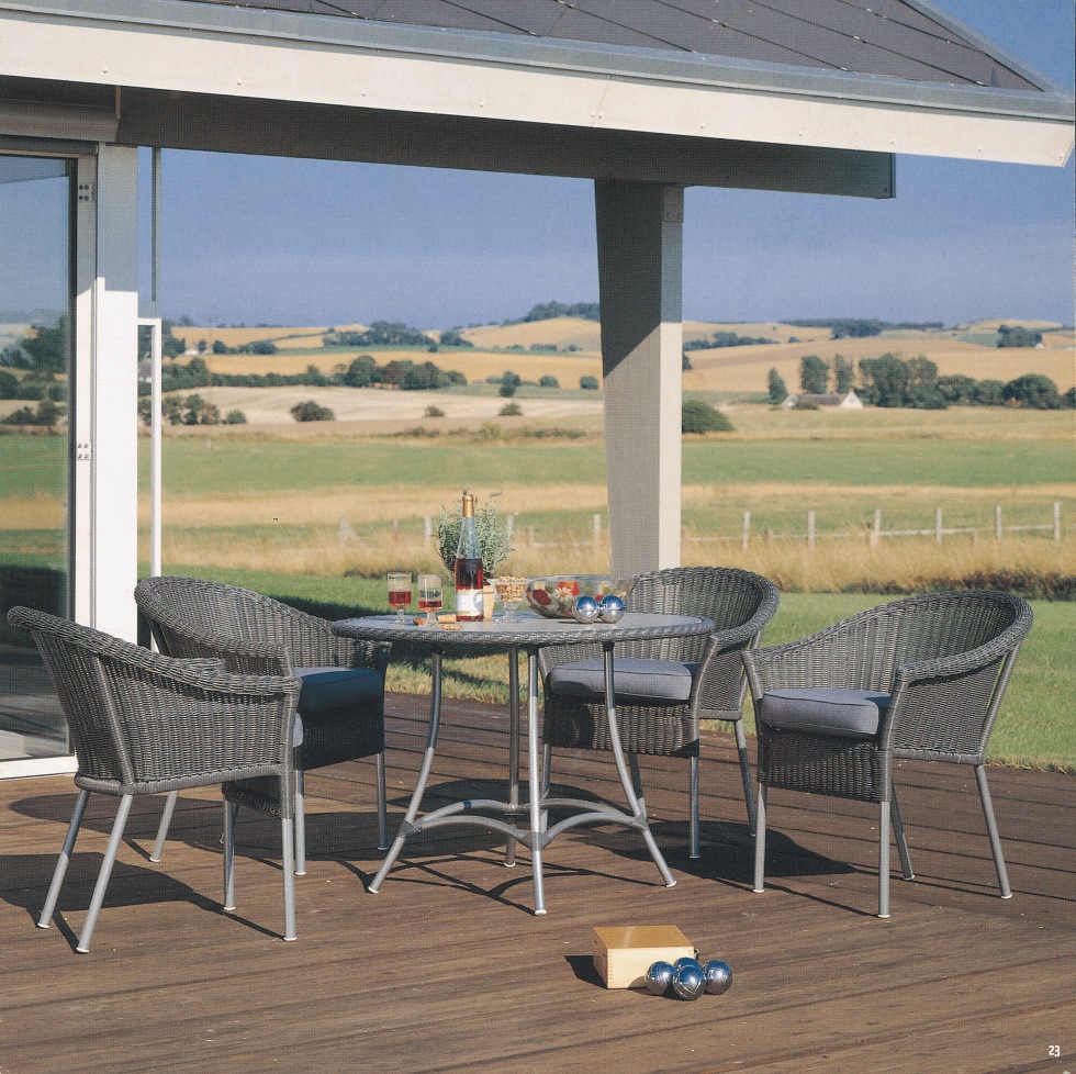 �������ڴ��iУ��β���e��